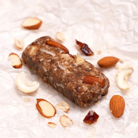 Isha Life Roasted Coconut with Peanut Butter Energy Bar 40gm Natural Snack Bar Made with Dates, Cashew & Almond
