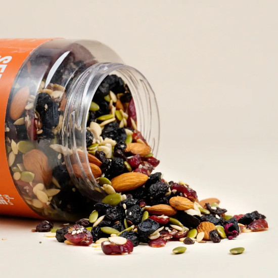 Isha Life Seeds, Berries & A Yogic Secret 600g | Superfood Mix with 11 Seeds, Berries & Nuts | Healthy Snack Inspired by Yogic Wisdom