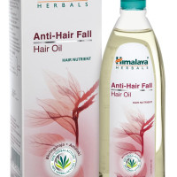 Himalaya Anti-Dandruff Hair Oil | Non Sticky Hair Oil | Removes Dandruff | Provides Scalp Nourishment | Made with Tea Tree Oil, Neem & Rosemary | For Women & Men | 200ml