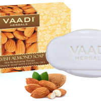 Vaadi Herbals Lavish Almond Soap, 75g