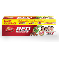 Dabur Red Toothpaste - 300g Family Pack with Toothbrush | World's No.1 Ayurvedic Paste | Fluoride Free| Helps in Bad Breath Treatment, Cavity Protection, Plaque Removal | For Whole Mouth Health| Power of 13 Potent Ayurvedic Herbs