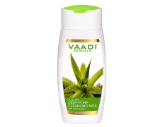 Vaadi Herbals Aloevera Deep Pore Cleansing Milk with Lemon Extract, 110ml