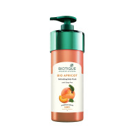 Biotique Apricot Refreshing Body Wash | Keeps Skin Fresh and Clean | Brightens Skin and Reducing Dark Spots | 100% Botanical Extracts | Suitable for All Skin Types | 800ml