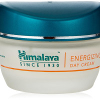 Himalaya Clear Complexion Brightening Day Cream Brightens