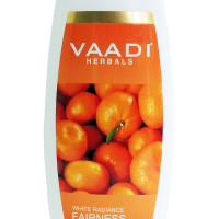 VAADI HERBALS Fairness Moisturiser Lotion With Mandarin Extract (350 ml)