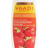 Vaadi Herbals Strawberry Scrub Lotion with Walnut Grains, 350g