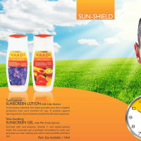 Vaadi Herbals Strawberry Scrub Lotion with Walnut Grains, 350g