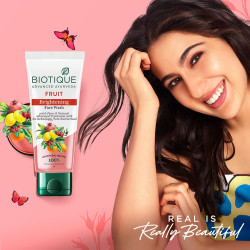 Biotique Fruit Brightening Face Wash| Ayurvedic and Organically Pure| Advanced Swiss Technology |100% Botanical Extracts| Suitable for All Skin Types | 100mL