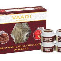 Vaadi Herbals Deep Moisturising Chocolate Spa Facial Kit with Strawberry Extract, 70g