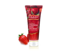 Vaadi Herbals Strawberry Scrub Face Wash with Mulberry Extract, 60g