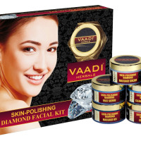 Vaadi Herbals Skin Polishing Diamond Facial Kit, 270g