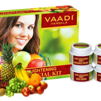 Vaadi Herbals Skin Lightening Fruit Facial Kit, 70g