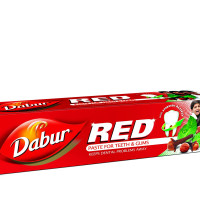 Dabur Red Toothpaste - 50g | World's No.1 Ayurvedic Paste | Fluoride Free| Helps in Bad Breath Treatment, Cavity Protection, Plaque Removal | For Whole Mouth Health| Power of 13 Potent Ayurvedic Herbs Dabur Red Toothpaste - 50g | World's No.1 Ayurvedic Paste | Fluoride Free| Helps in Bad Breath Treatment, Cavity Protection, Plaque Removal | For Whole Mouth Health| Power of 13 Potent Ayurvedic Herbs