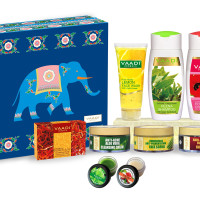 Vaadi Herbals Majestic Essence Herbal Gift Set