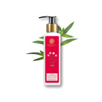 Forest Essentials Hair Conditioner Bhringraj & Shikakai | Ayurvedic Hair Conditioner Enriched with Coconut Milk, Licorice, Bhringraj and Shikakai Extracts | Natural Hair Conditioner to Deeply Nourish Dry Hair | For Women & Men | SLS/SLES (Sulphate