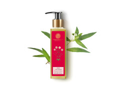 Forest Essentials Hair Cleanser Bhringraj&Shikakai|Ayurvedic Shampoo For Hair Growth&Hair Fall Control|Anti-Dandruff Shampoo|Sls/Sles (Sulphates)Free,Paraben Free|Natural Shampoo For Women&Men|200 Ml