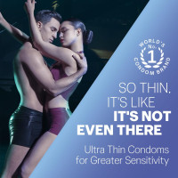 Durex Air Condoms for Men - 10 Count | Suitable for use with lubes & toys