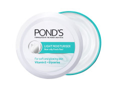 POND'S Light Moisturiser, Non- Oily With Vitamin E And Glycerine, For Soft And Glowing Skin, 150 ml