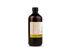 Kerala Ayurveda Dhanwantharam Thailam 450 Ml | For Pre & Post Natal Massage | Soothing Massage Oil for Pregnant Belly | For Pregnancy Massage | Control Stretch Marks| Complete Nourishment Oil | Abhyanga Oil for Men & Women | With Bala, Ashwagandha