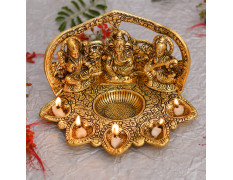 Collectible India Laxmi Ganesh Saraswati Idol Diya Oil Lamp Deepak - Metal Lakshmi Ganesha Showpiece Statue - Traditional Diya for Diwali Puja (8.5 x 5.1 x 4.7, 1 Count)