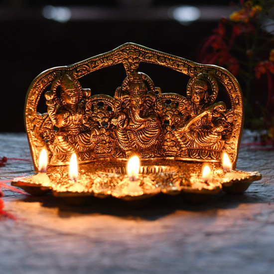 Collectible India Laxmi Ganesh Saraswati Idol Diya Oil Lamp Deepak - Metal Lakshmi Ganesha Showpiece Statue - Traditional Diya for Diwali Puja (8.5 x 5.1 x 4.7, 1 Count)