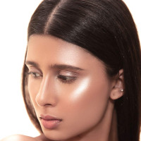 SUGAR Cosmetics Bling Leader Illuminating Moisturizer | Strobe Cream with Vitamin E | Lightweight | Protects against Pollution | 25ml - 03 Peach Poppin