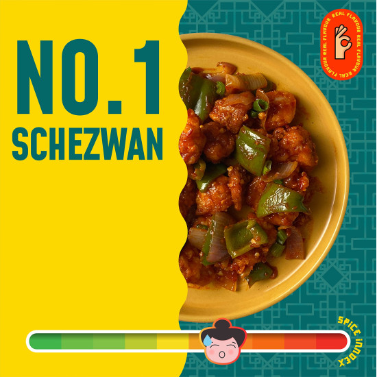 MasterChow Schezwan Noodle Pack - Hakka Noodles (300g) and Kolkata King Schezwan Cooking Sauce (220g) | No Artificial Color | Fresh From the Kitchen | Serve 4-5