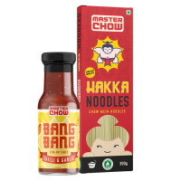 MasterChow Chilli Garlic Noodle Pack - Hakka Noodles (300G) + Chilli & Garlic Bang Bang (220G) Cooking Sauce | No Artificial Color | Street Style Chowmein | Serves 4-5 Meals, No Artificial Colours