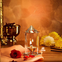 Klassic Navjyoti 4 Inch Akhand Diya with Borosilicate Shade for Mandir, Decorative Brass & Oil Lamp Lantern Diya with Glass Cover for Prayers, Cylindrical Borosilicate Brass Diya (Pack of 1)