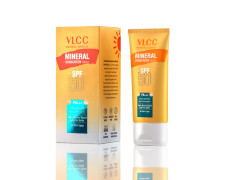VLCC Mineral Sunscreen Tinted SPF 50 PA+++ Ultra Lightweight Non-Comedogenic (50gm)