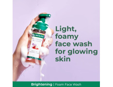 Colgate Visible White O2, Teeth Whitening Toothpaste, Aromatic Mint, 50g, Active Oxygen Technology & Palmolive Brightening Foam Facewash with 100% natural extract - Suits All Skin Types (100ml)