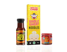 MasterChow Chilli Chowmein Pack: Indo-Chinese Chowmein Sauce with Whole Wheat Noodles & Spicy Chilli Oil | All Natural Ingredients | Get Street Style Chowmein in Just 10 Minutes