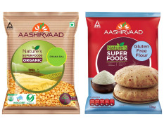 Aashirvaad Nature's Super Foods Organic Chana Dal Pouch, 1 kg & Aashirvaad Nature’s Superfoods Gluten Free Flour, 1kg Pack, Super Nutritious Flour