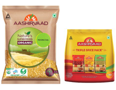 Aashirvaad Organic Moong Dal Split, 1 Kg & Aashirvaad Spices Combo Pack (Chilli 200g Turmeric 200g Coriander 200g)