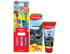 Colgate Batman Anticavity Toothpaste For Kids - 80g (Bubble Fruit Flavour) & Colgate Kids Manual Toothbrush For 2+ Years, 3Pcs, With Extra Soft Bristles,Multicolour COMBO