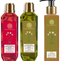 Forest Essentials Ayurvedic Herb Enriched Head Massage Oil Japapatti & Forest Essentials Hair Cleanser Japapatti & Forest Essentials Ayurvedic Herb Enriched Head Massage Oil Bhringraj