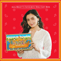 Phool 13+ item Holi Milan Giftbox | Holi colour Pack of 4 (Pink Yellow Green Blue) 100g Each | Thandai Powder + Chandan Tika 50g | Holi T-Shirt + Kimirica Body Care Kit | Farmley Dry Fruits Snacks