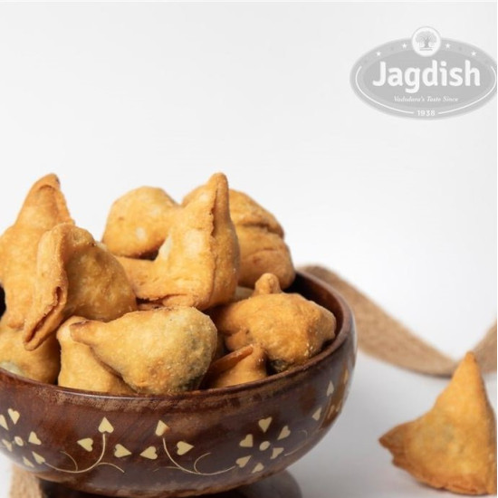 Gujarat Jagdish Farshan Dry Samosa- 300gm